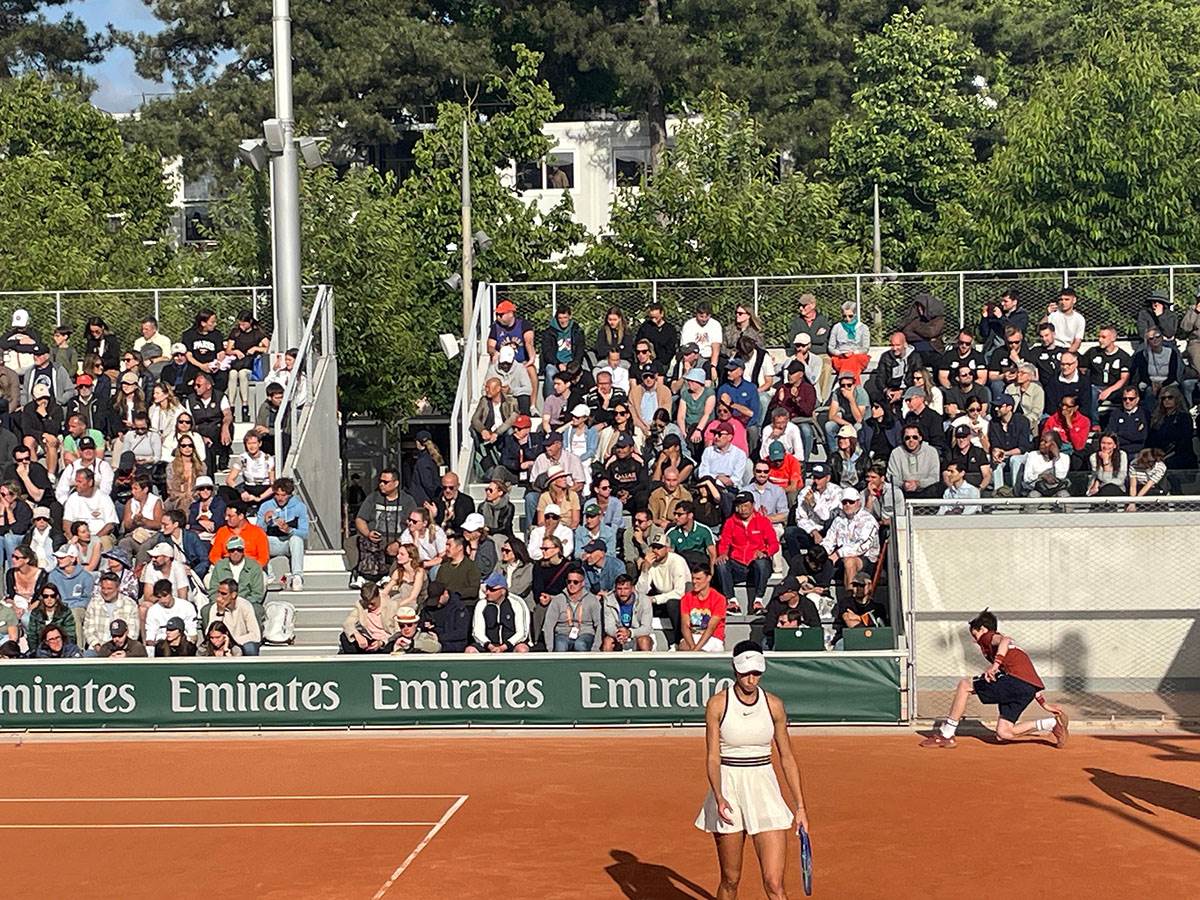 Jan Oblak gleda meč Olge Danilović (1).jpg