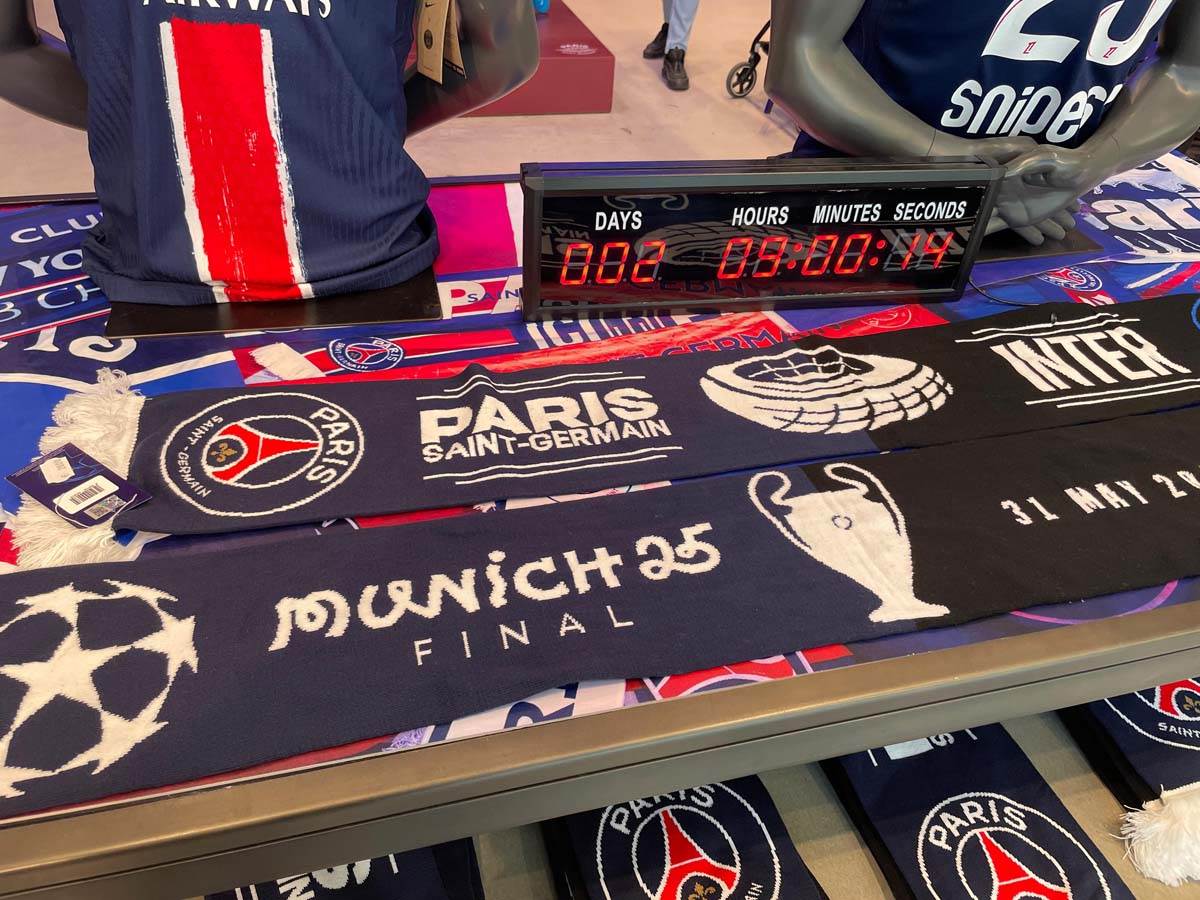 Pariz odbrojava do finala Lige šampiona 15.jpg