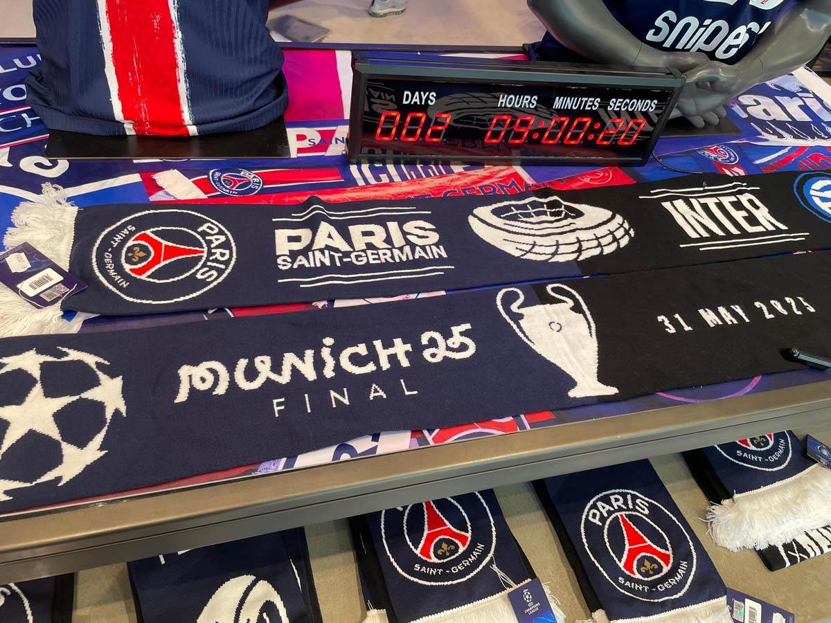 Pariz odbrojava do finala Lige šampiona 19.jpg
