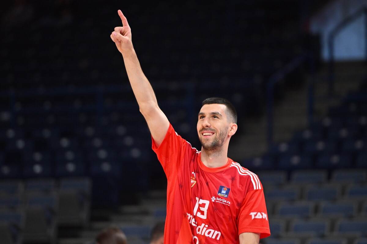 Crvena Zvezda - Budućnost (2).JPG