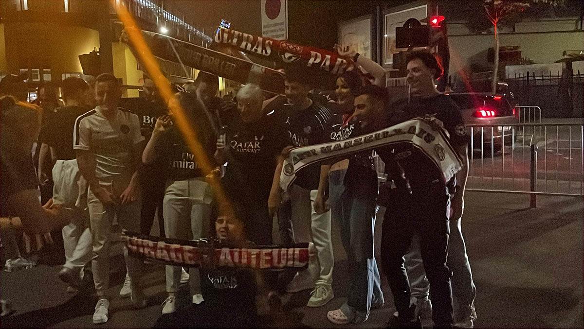 Haos na ulicama Pariza posle osvajanja Lige šampiona MONDO reportaža