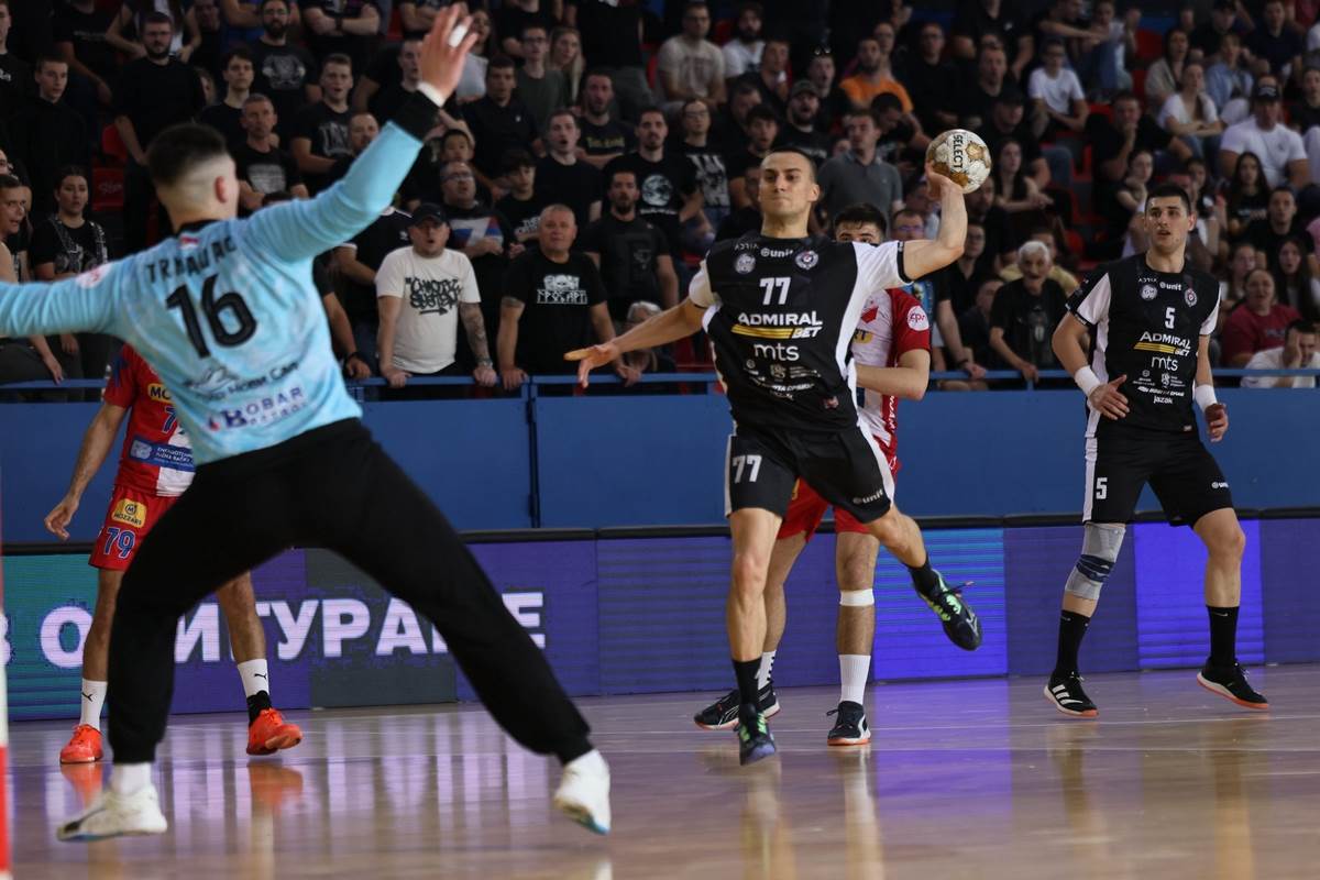 Vojvodina - Partizan (4).JPG