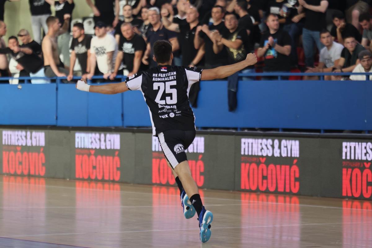 Vojvodina - Partizan (7).JPG