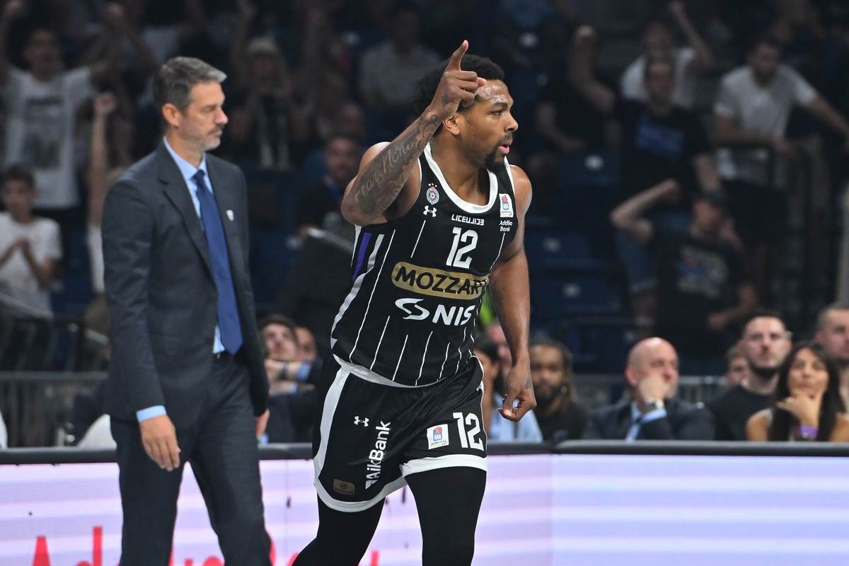 Partizan vs Dubai (8).JPG