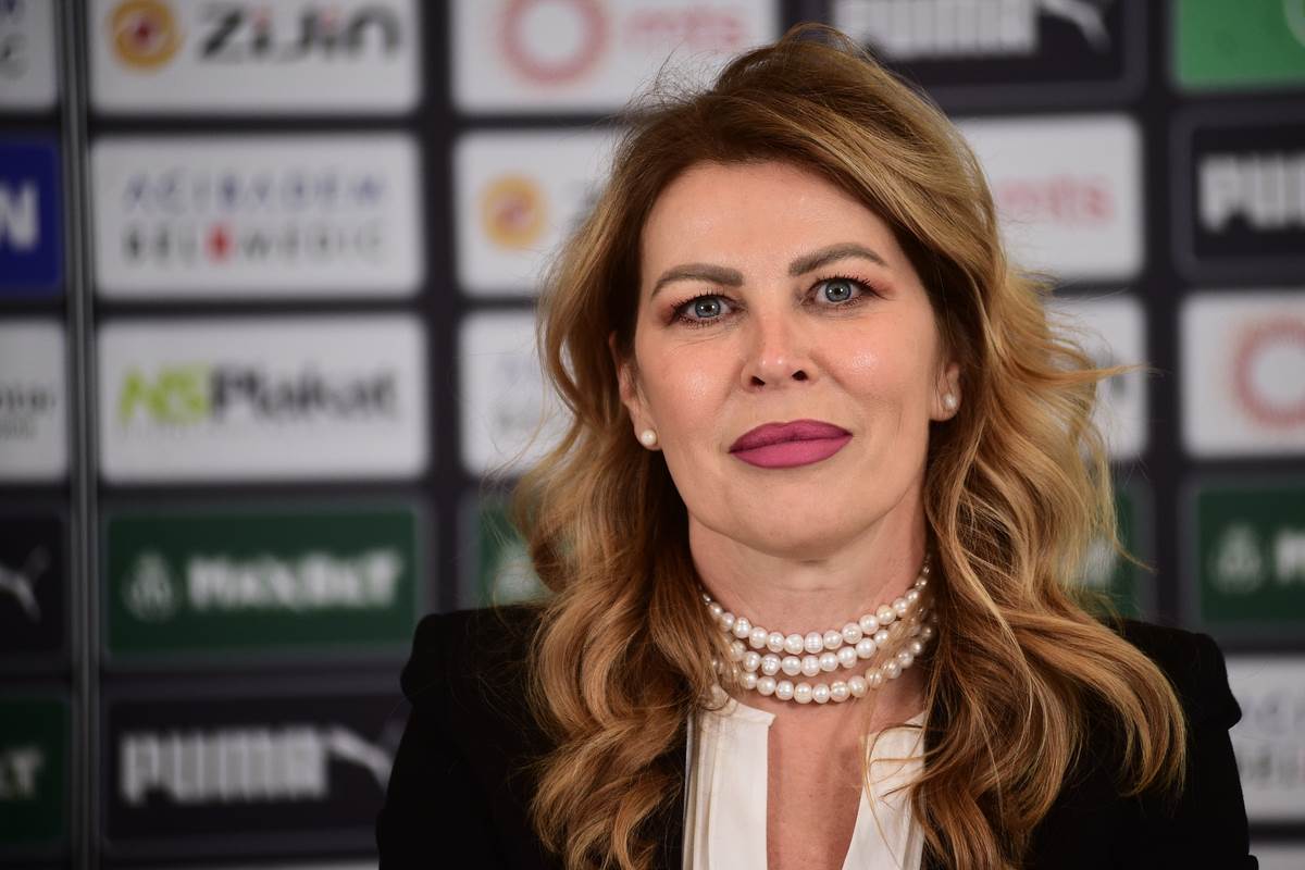 Milka Forcan na sednici Skupštine FK Partizan