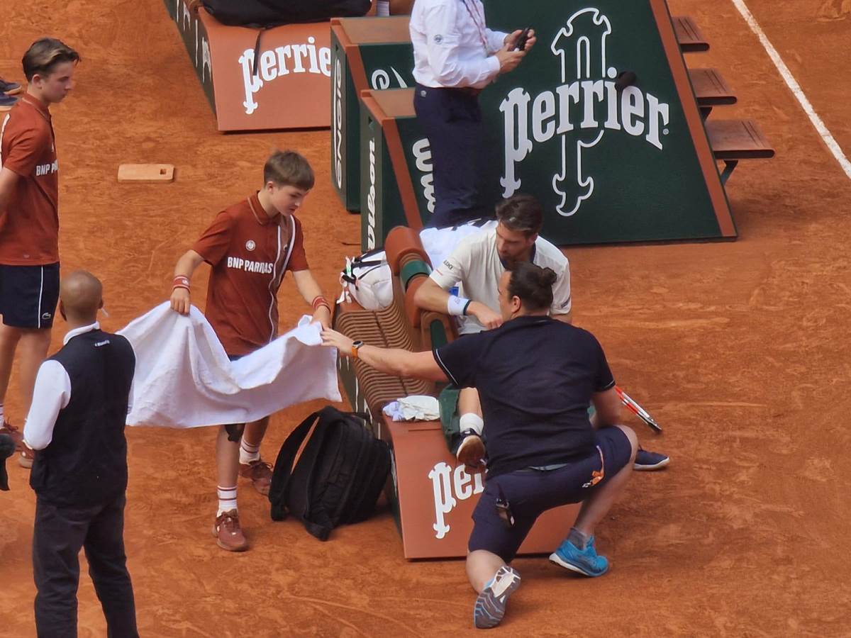 Kameron Nori medicinski tajm-aut  (1).jpg