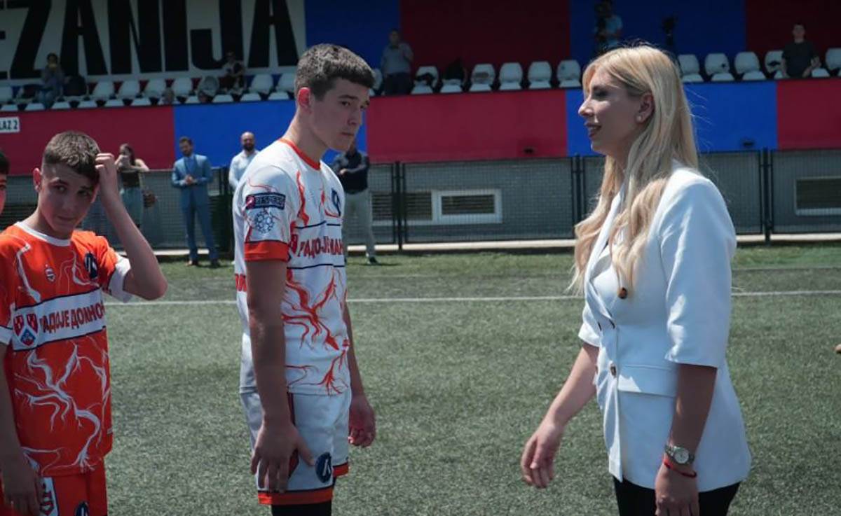 Arenina liga šampiona  (1).jpg