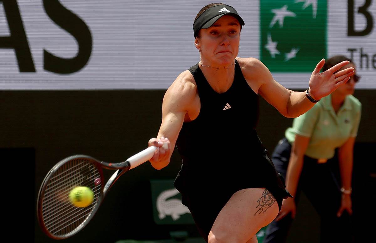 Iga Švjontek i Elena Svitolina (5).jpg