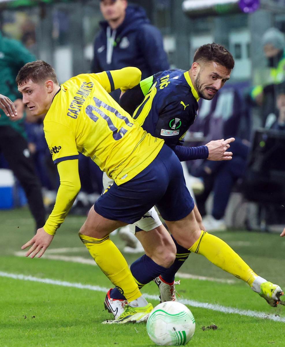 Dušan Tadić u dresu Fenerbahčea