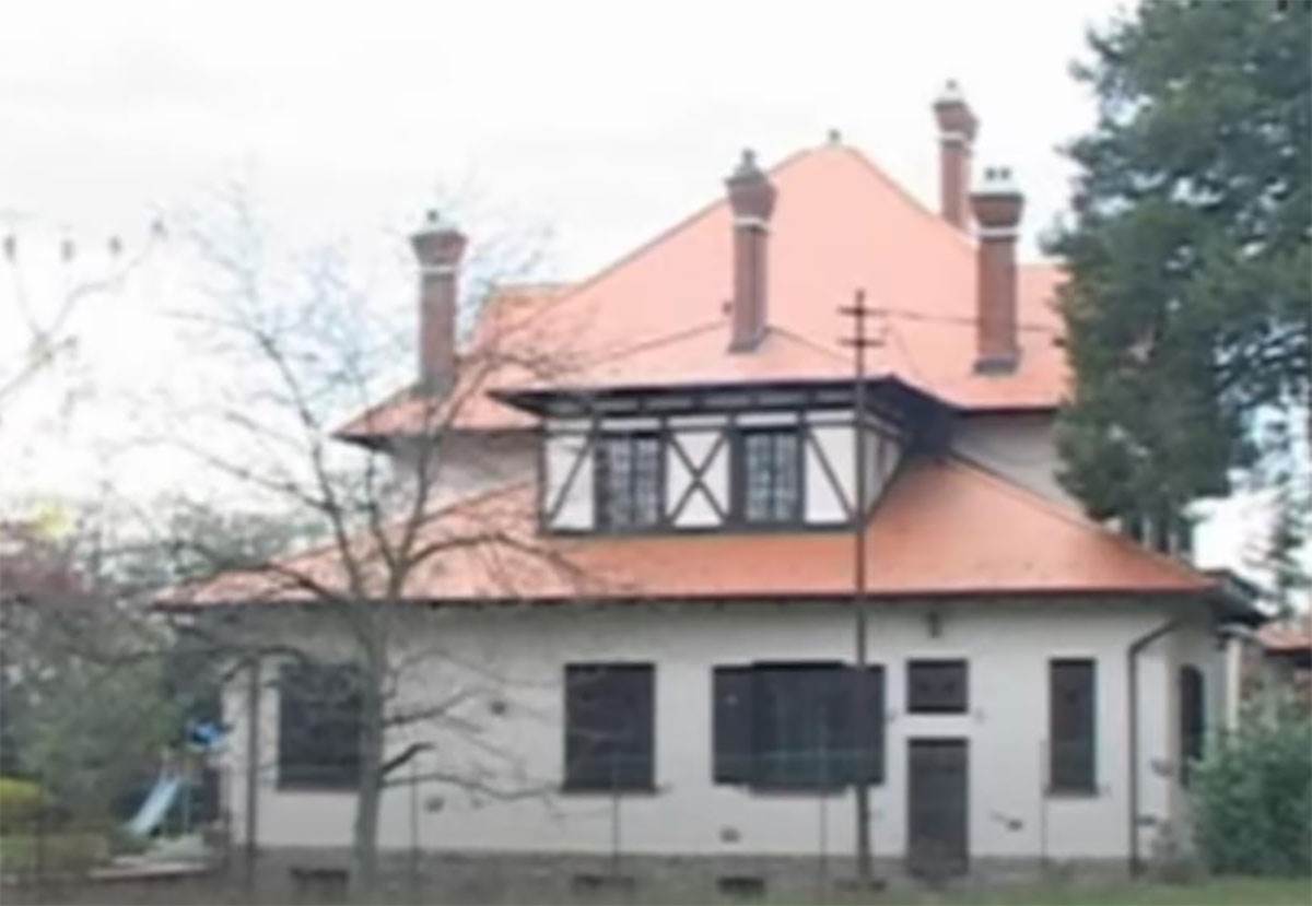 Katinkina kuća dvorište (7).jpg