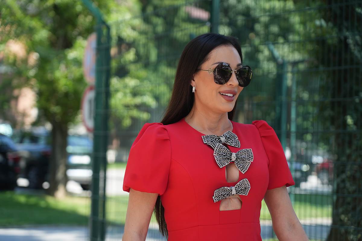 Ceca Zvezde granda  (5).JPG