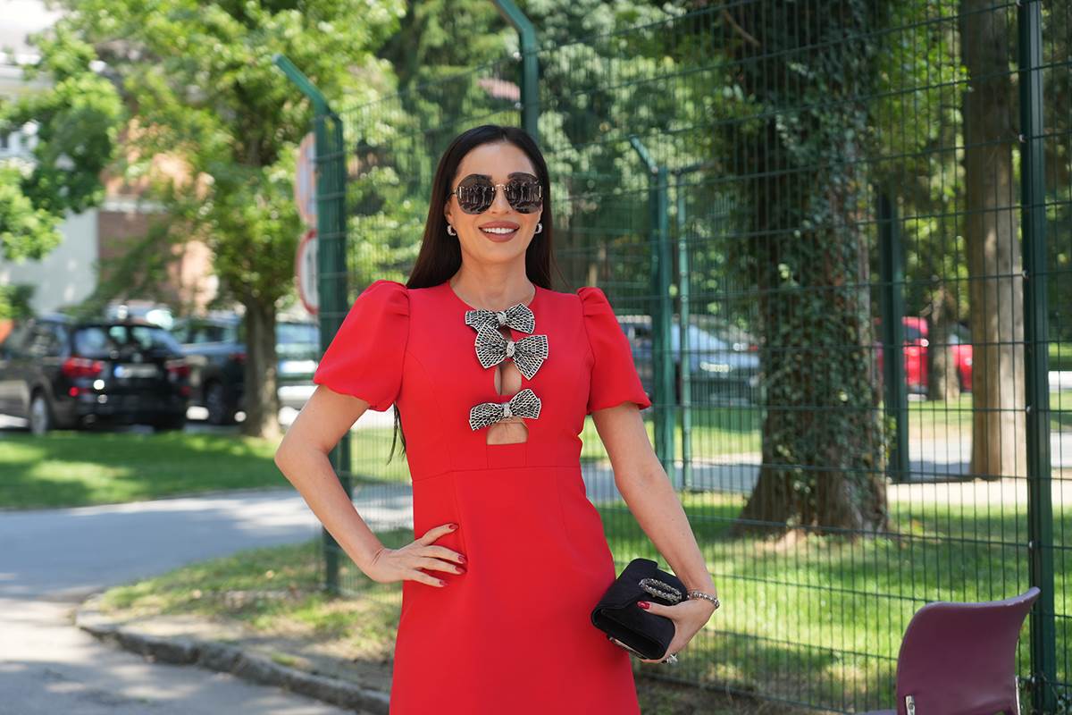 Ceca Zvezde granda  (1).JPG