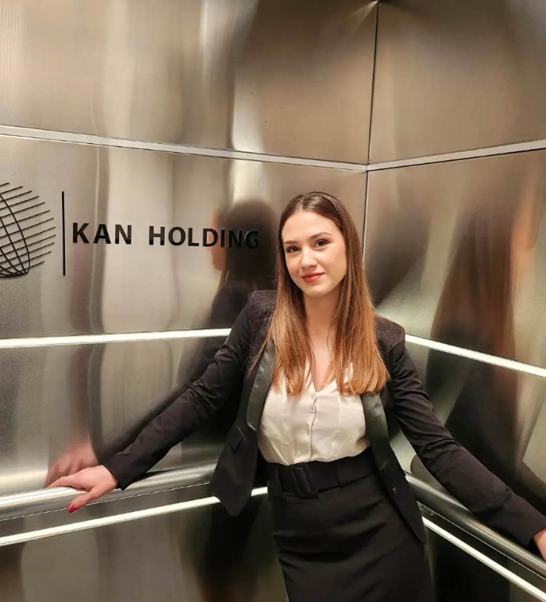 Nina Mrđa glumica 3.jpg