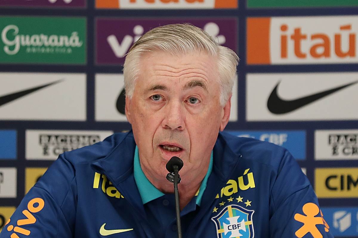 Karlo Anćeloti na konferenciji u Brazilu