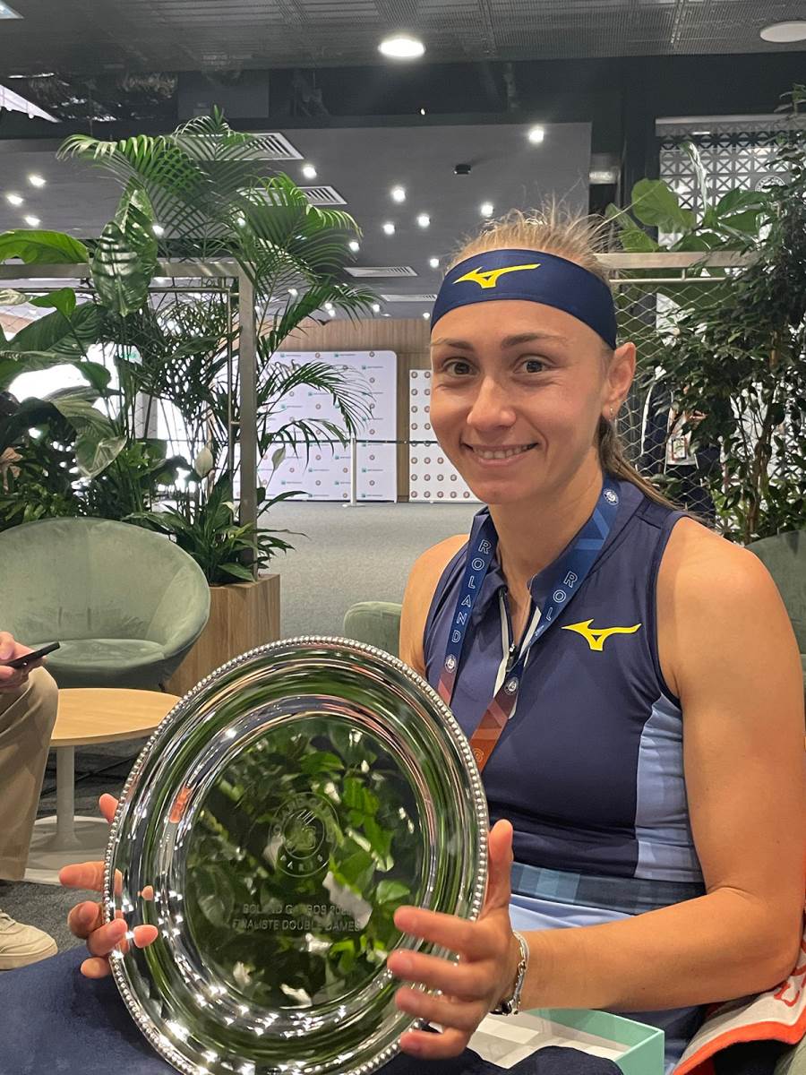 Aleksandra Krunić sa trofejom (7).jpg