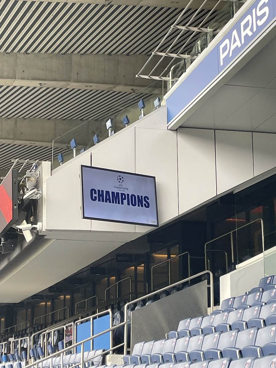 Stadion Pari Sen Žermena (3).jpg