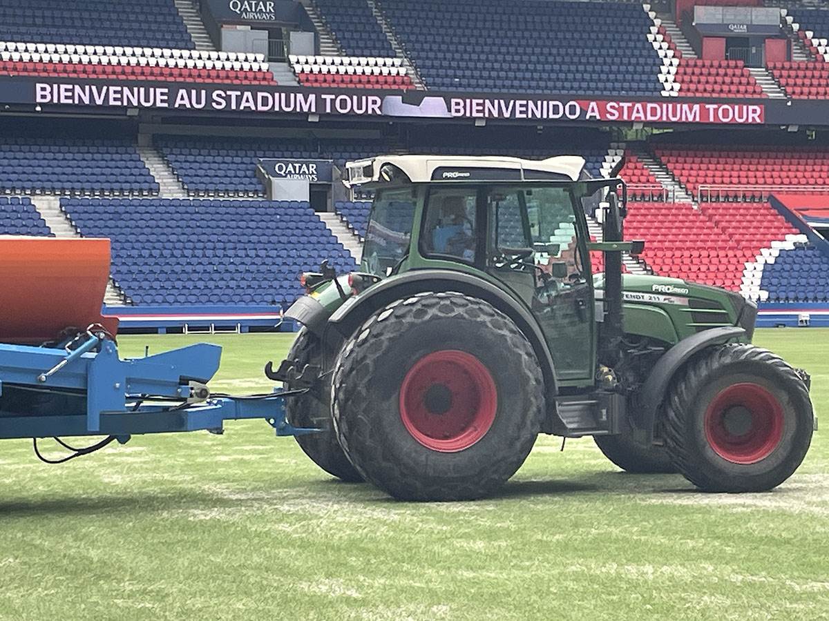 Stadion Pari Sen Žermena (4).jpg