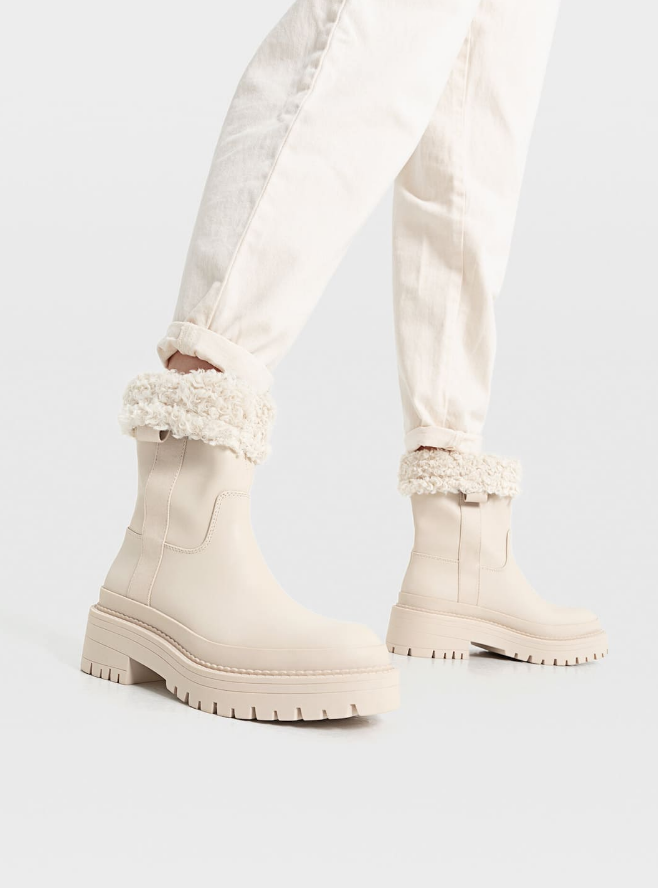 Glomazne čizme u beloj boji