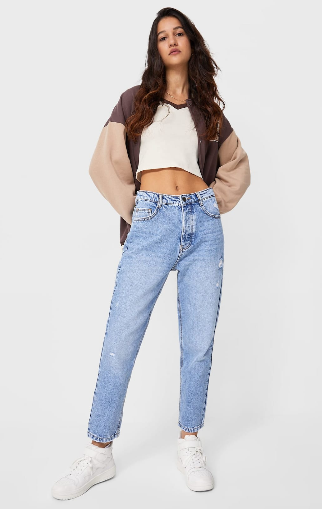 Mom jeans farmerke su opet u trendu