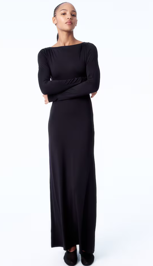 Zimska crna haljina za svaki dan