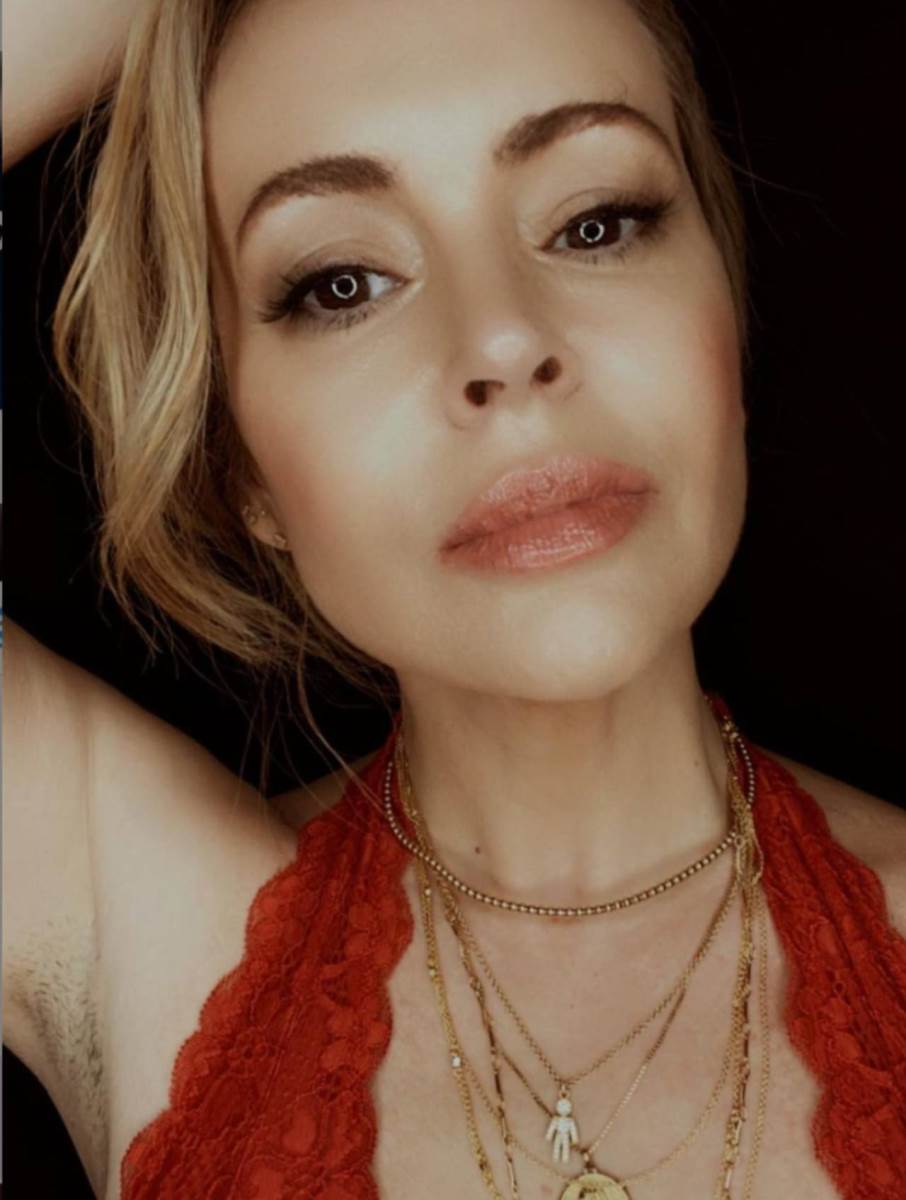 Manekenka se ne brije dole