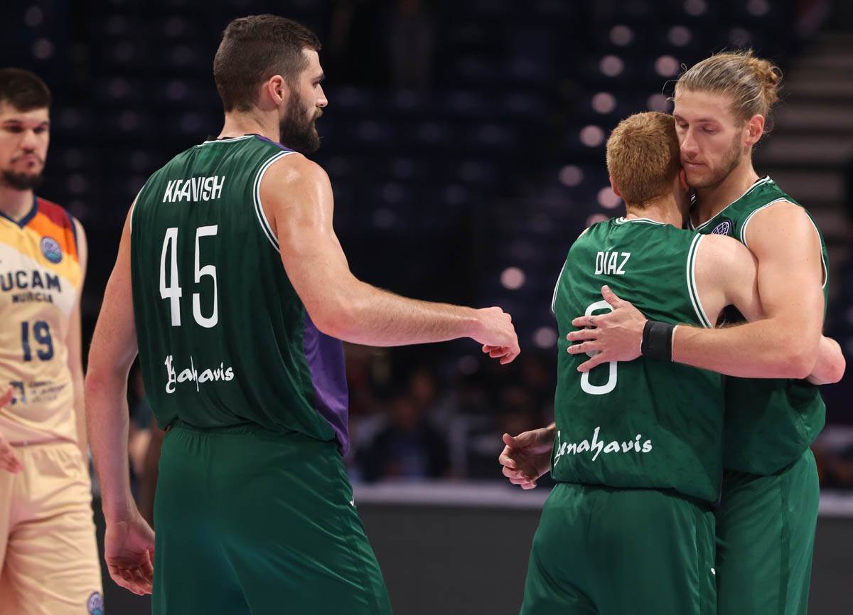 dilan ostekovski (1).jpg