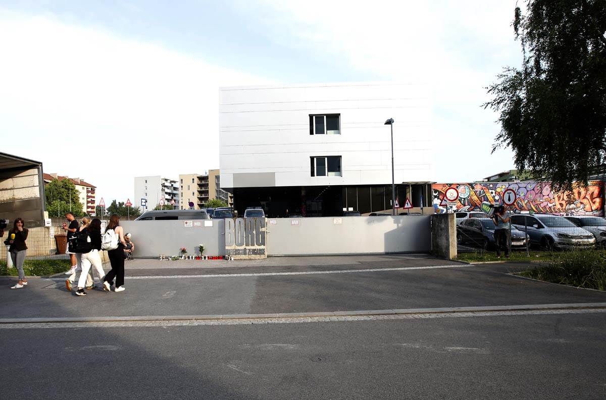 Pucnjava u školi u Gracu 4.jpg