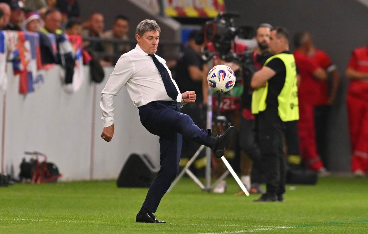 Dragan Stojković Piksi Srbija Andora 3.jpg