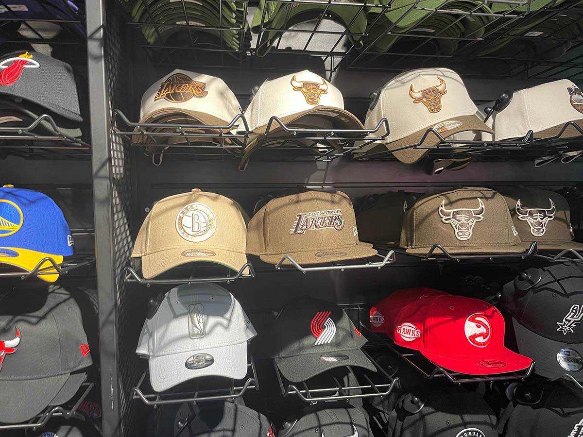 NBA prodavnica nema dresove Nikole Jokića u Parizu