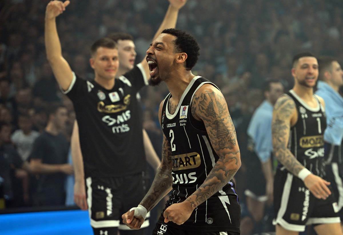 Partizan Budućnost slavlje 1.jpg