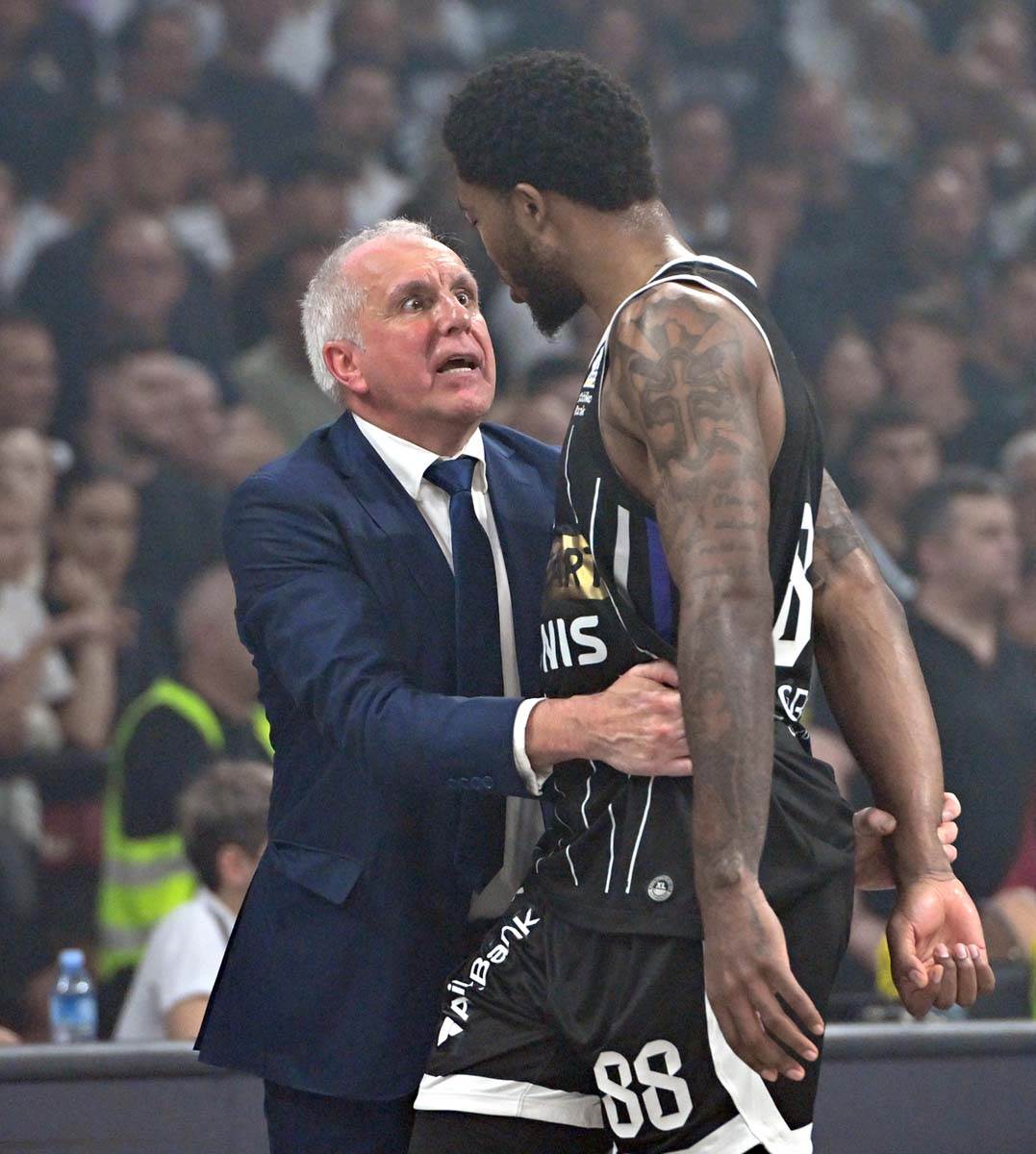 Željko Obradović Tajrik Džons 1.jpg