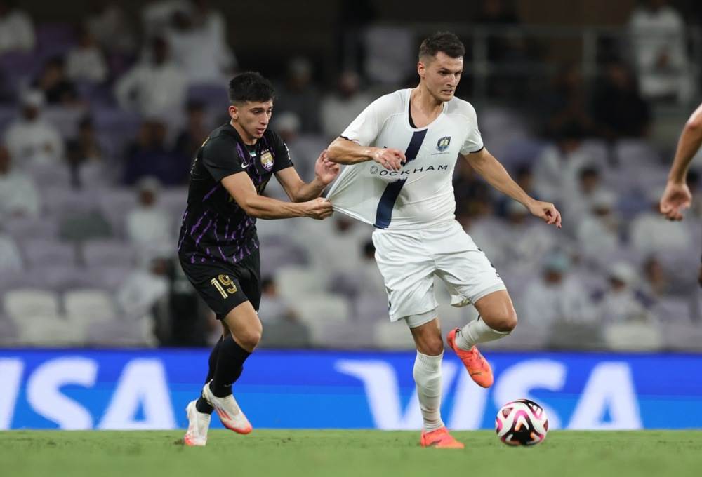 Adam Mičel u dresu Ouklenda