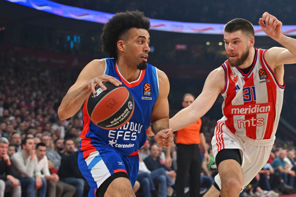 Džordan Nvora i Rokas Gedraitis na utakmici u Areni