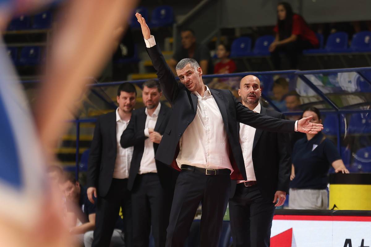 Vlade Jovanović na utakmici Zvezda Spartak Subotica