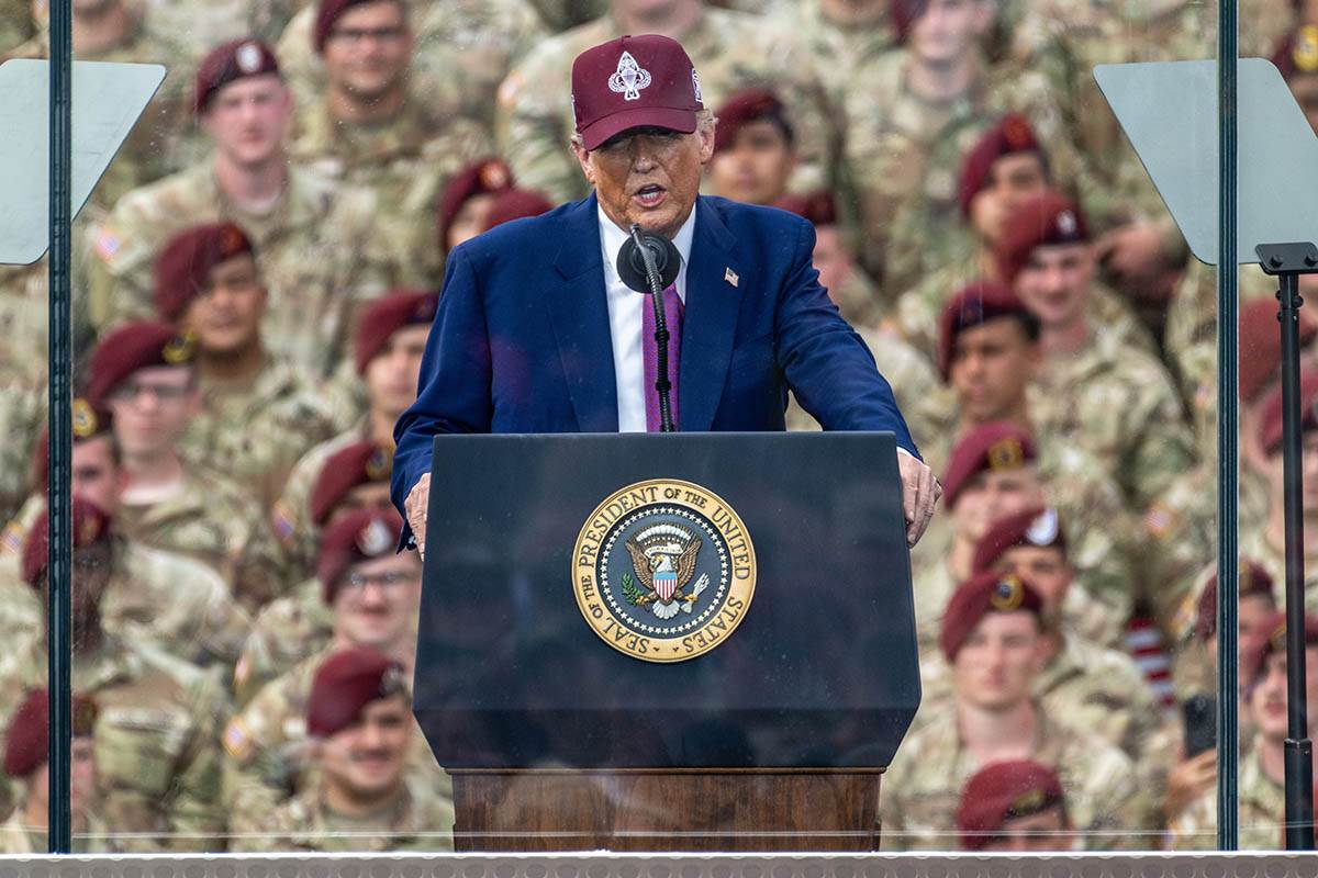 Vojna parada u Americi (1).jpg