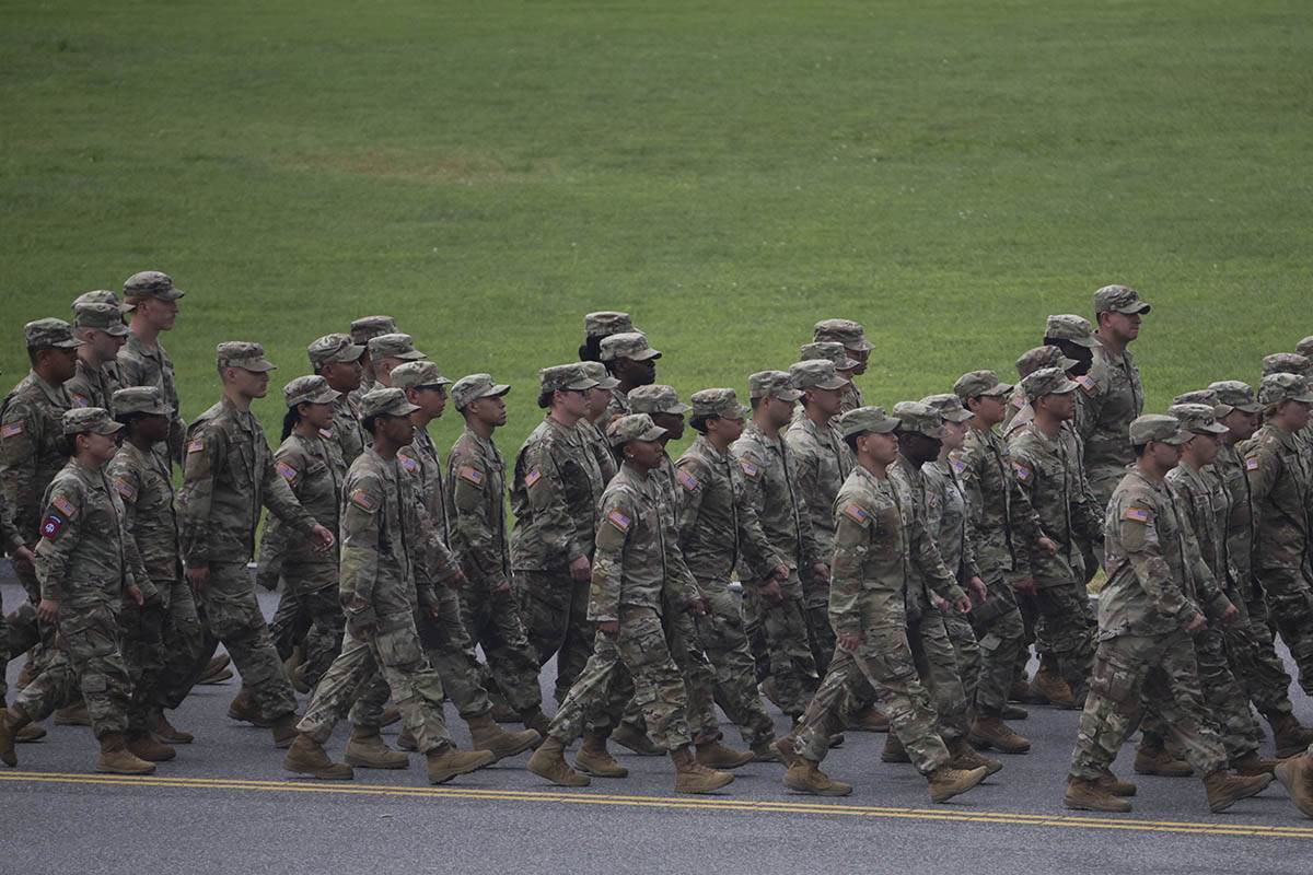 Vojna parada u Americi (2).jpg