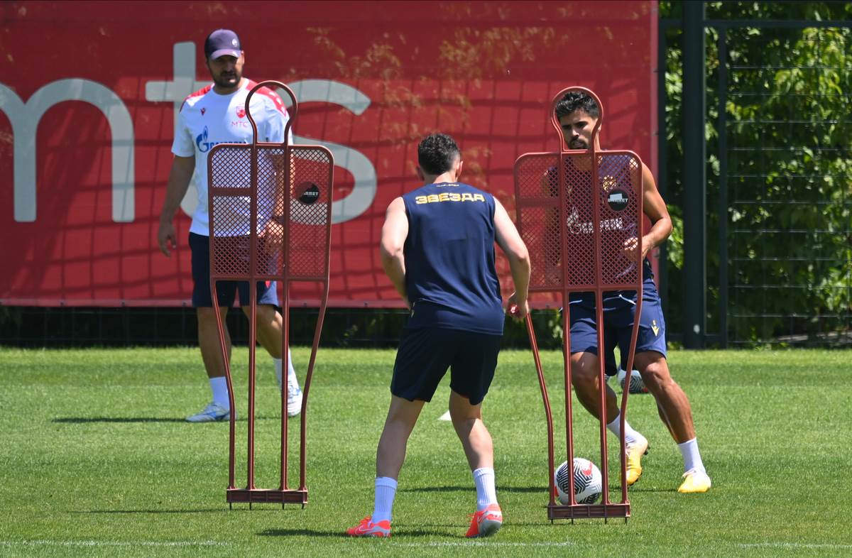 Crvena zvezda pripreme trening (19).jpg
