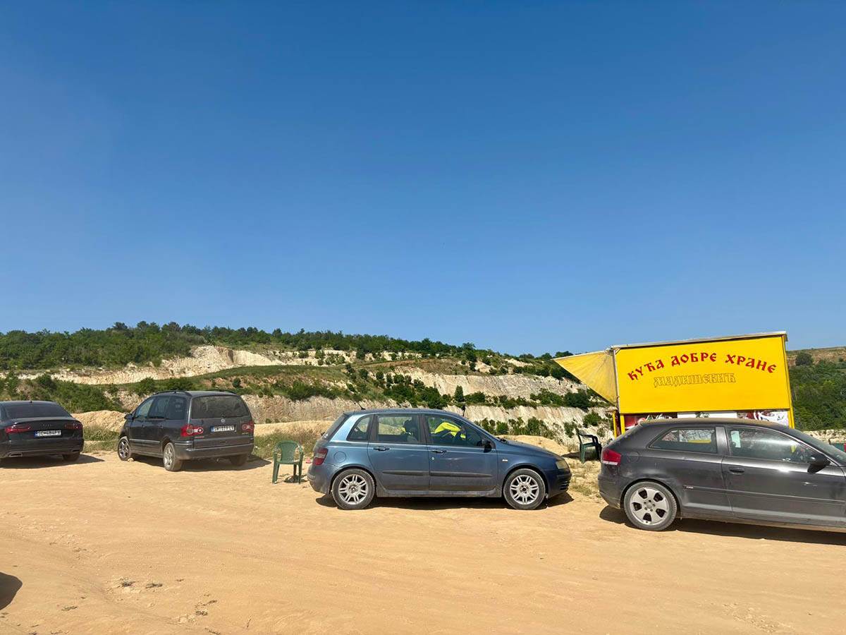 Bešenovačko jezero na Fruškoj gori (3).jpg