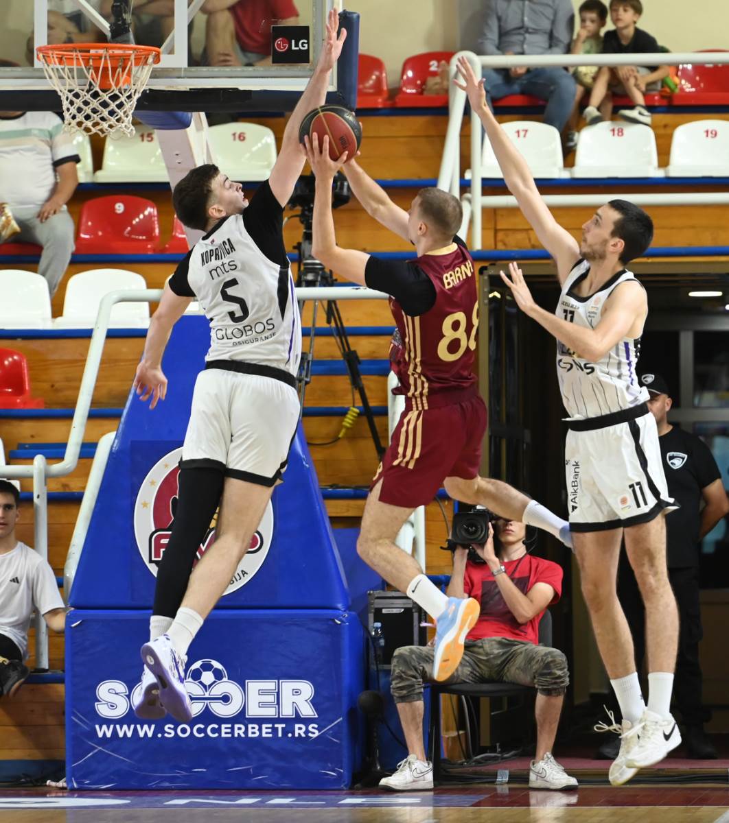 Aleksej Pokuševski povreda protiv FMP