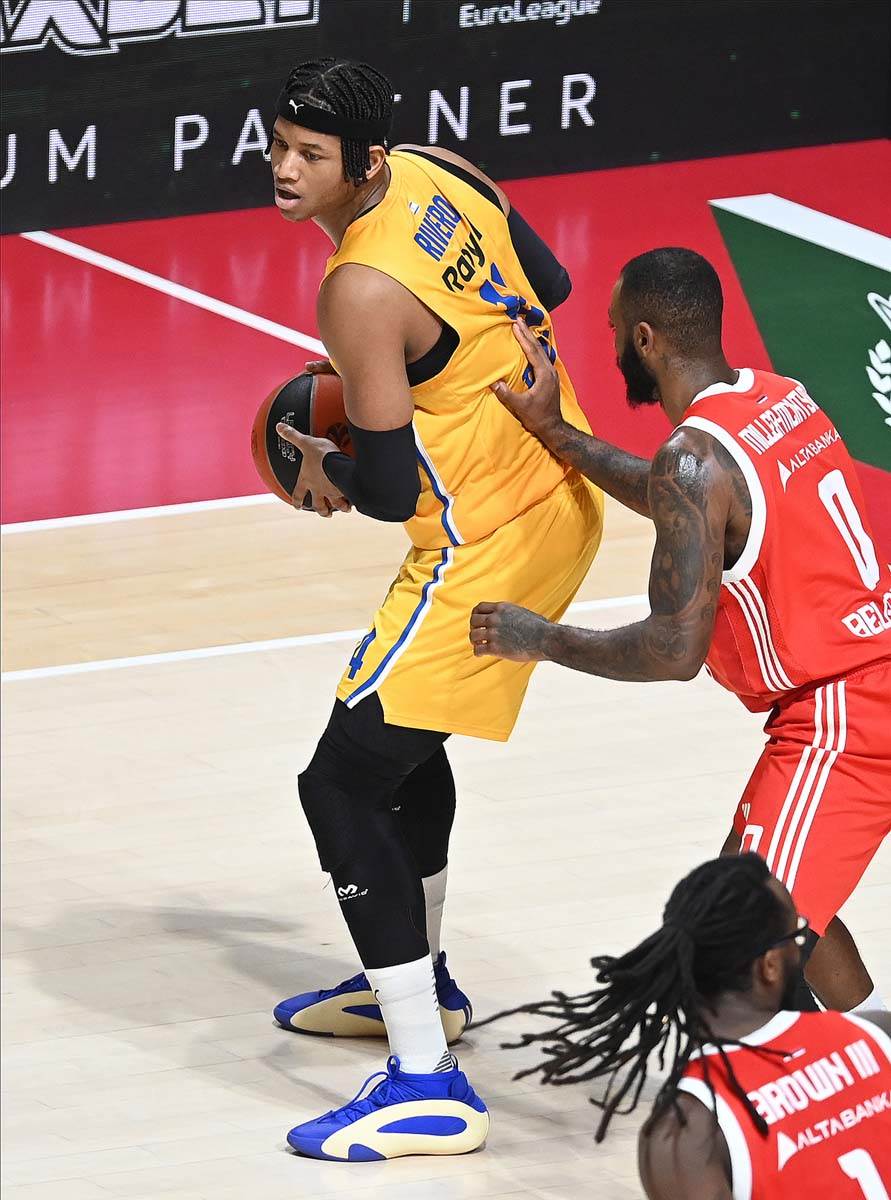 Hasiel Rivero 12.jpg