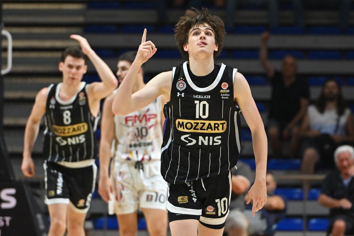 Uroš Mijailović košarkaš Partizana