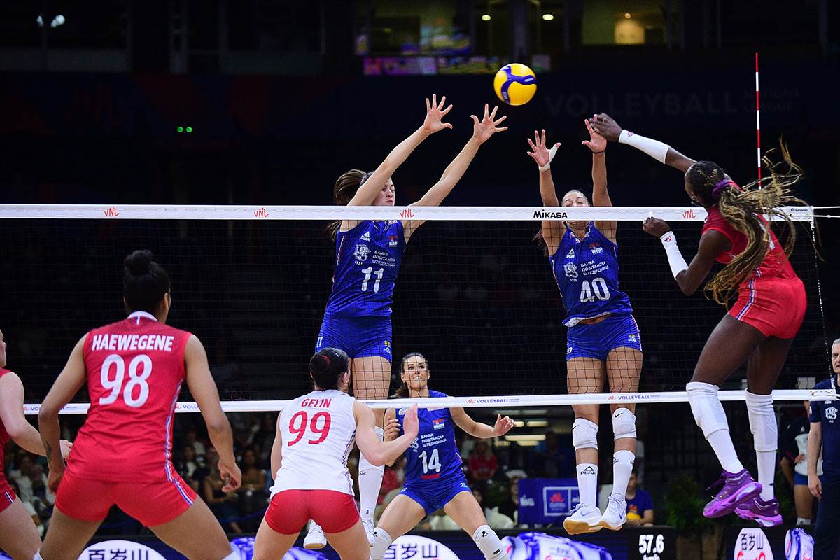 Srbija Francuska odbojka (14).jpg