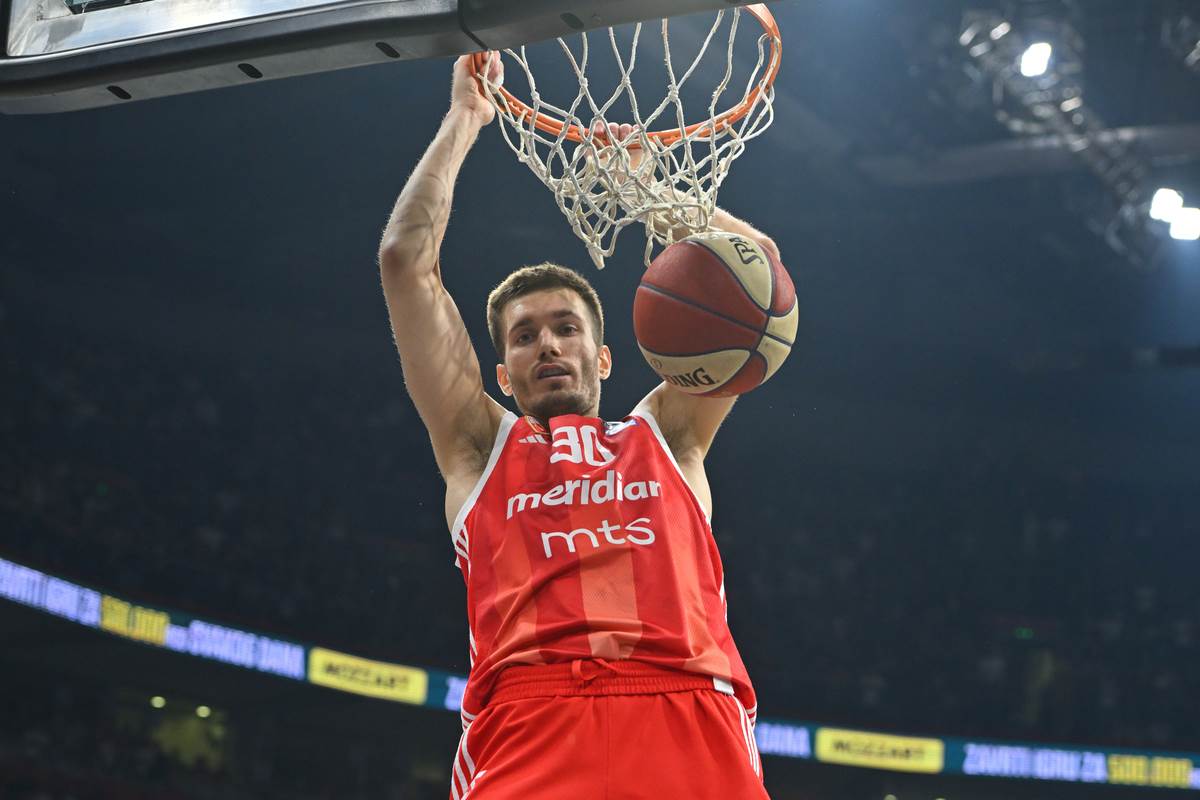 Filip Petrušev u dresu Crvene zvezde