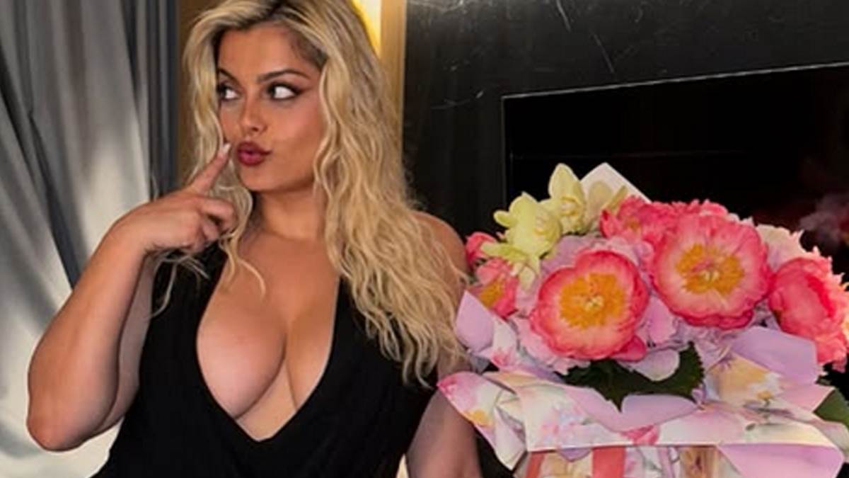 Bibi Reksa pevala na svadbi u Hrvatskoj pa bosa šetala ulicama