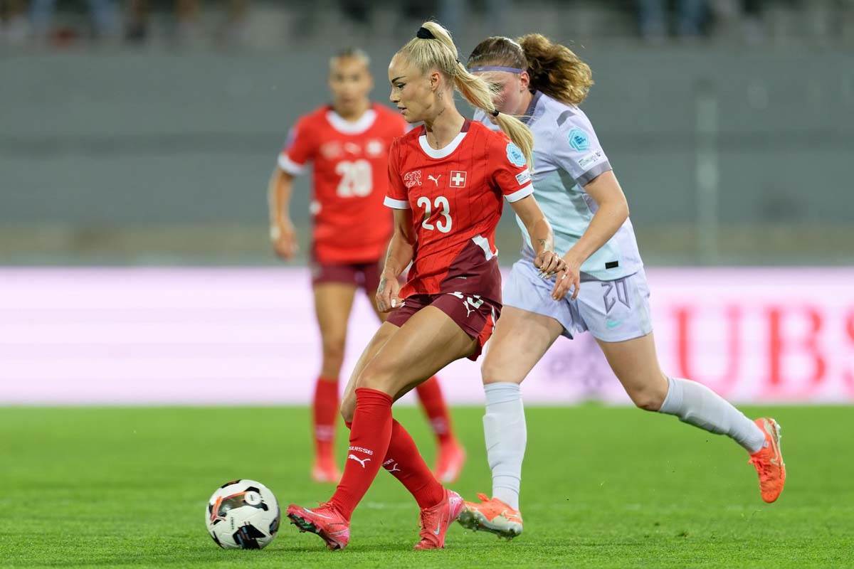 Alisha Lehmann Switzerland 5.jpg