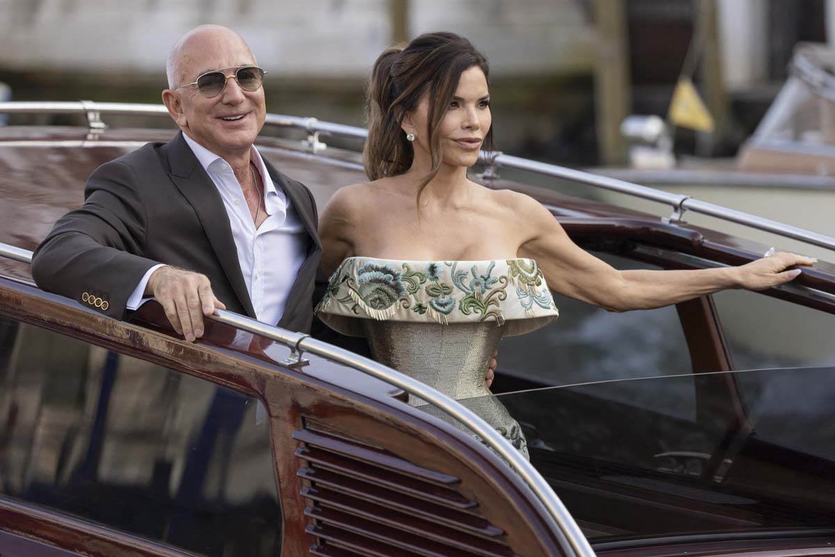 Loren Sančez i Džef Bezos 5.jpg