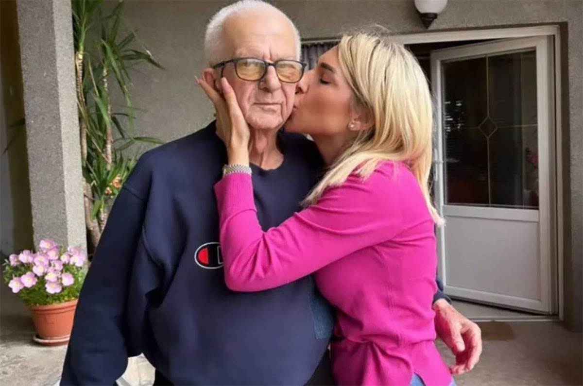 Jovana Jeremić otac majka (4).jpg