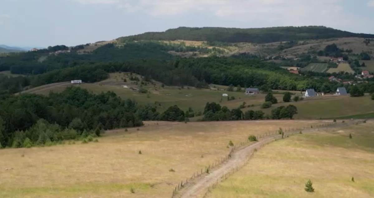 Tometino polje na Maljenu 5.jpg