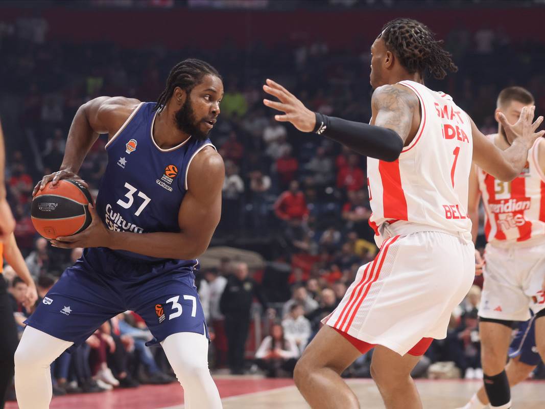 Košarkaš Semi Odželej.