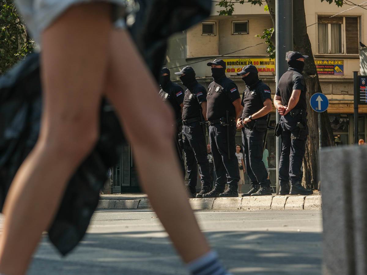 blokada_ulica_pravni_fakultet_bulevar_stefan_stojanović_ (2).jpg